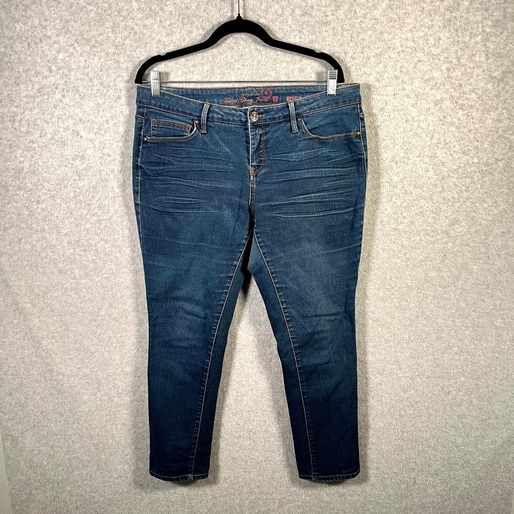 Faded Glory Ultimate Skinny Jeans Womens 14P Blue Denim Medium Wash Whiskering